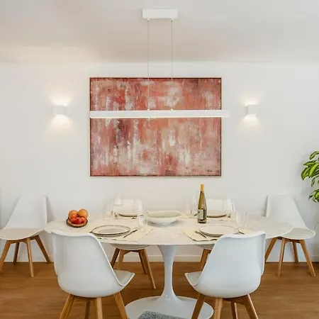 Miramar - Seaside Villa Cascais