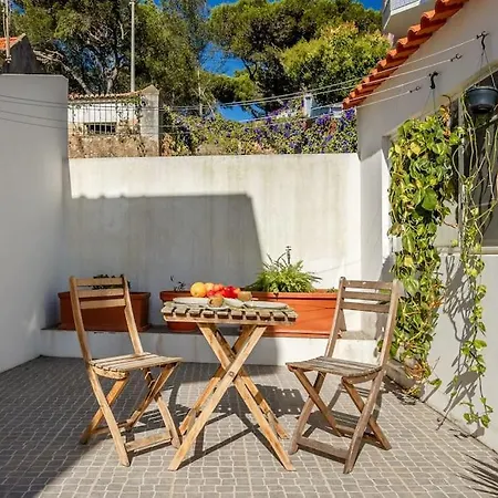 Miramar - Seaside Villa Cascais